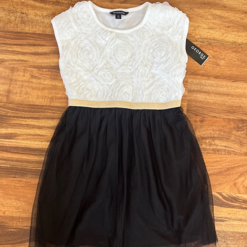 Girls dress NWT. George brand 7/8.
